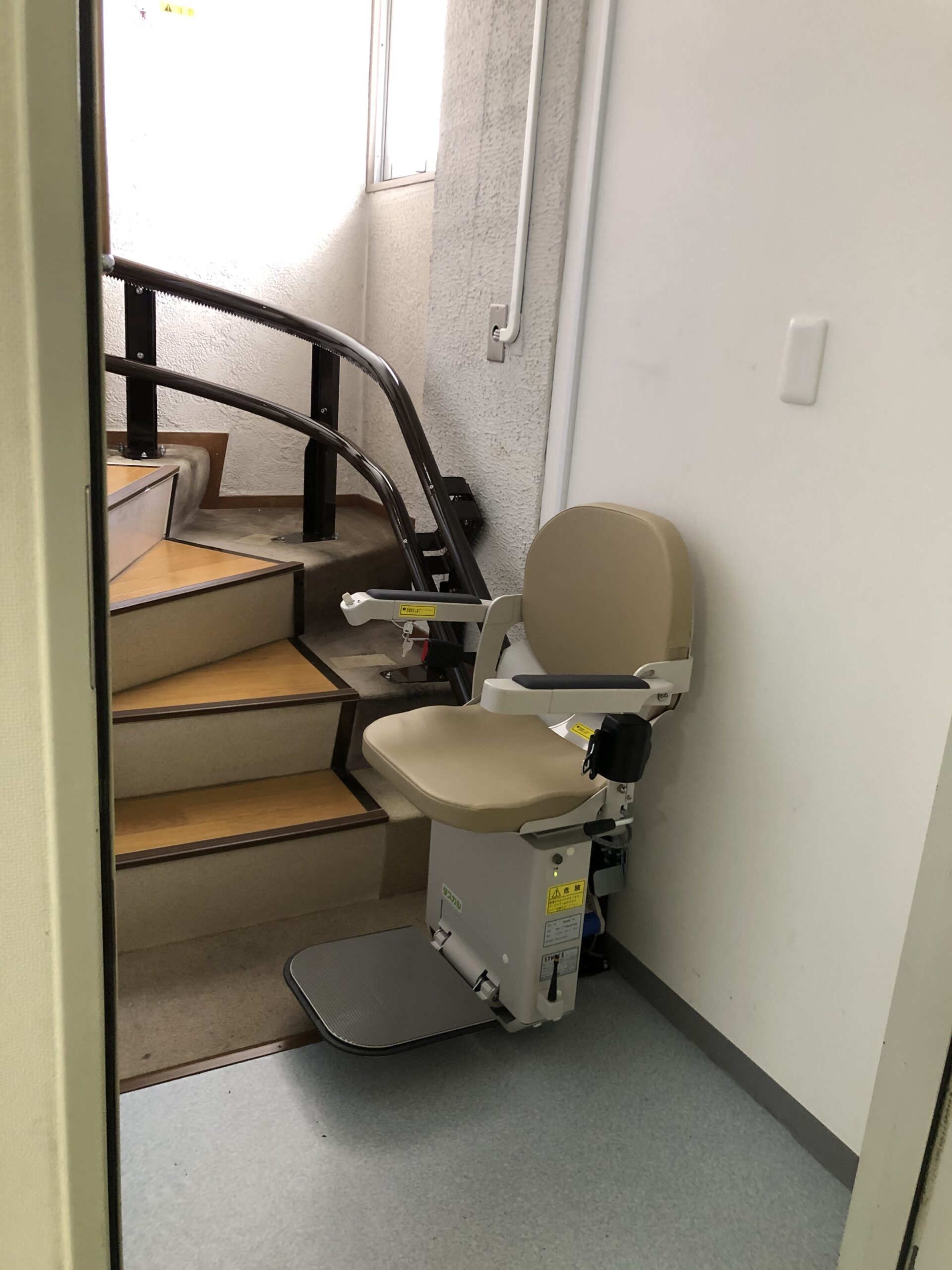 岡山県:岡山県倉敷市に階段昇降機を設置しました