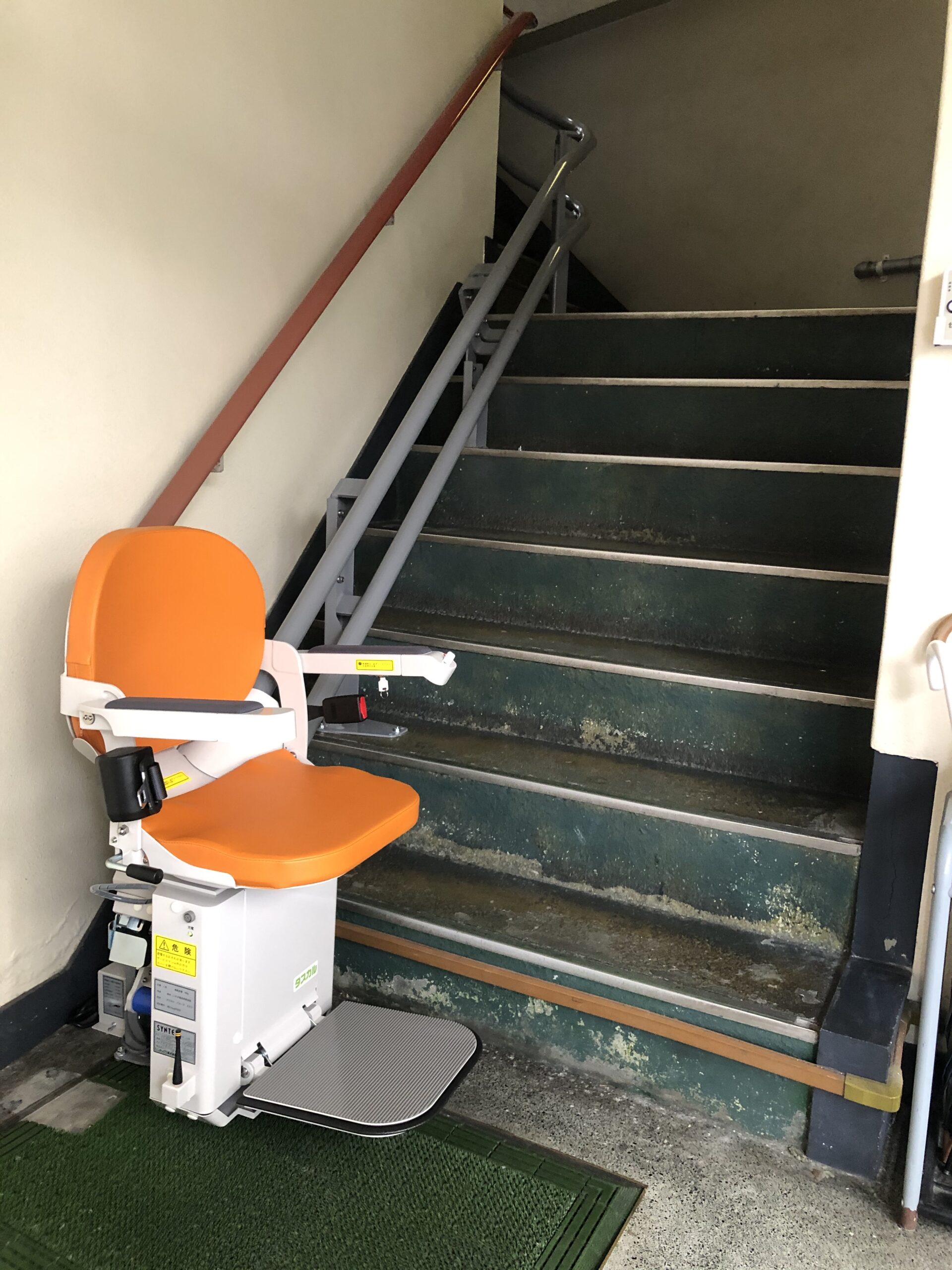岡山県:岡山県岡山市に階段昇降機を設置しました